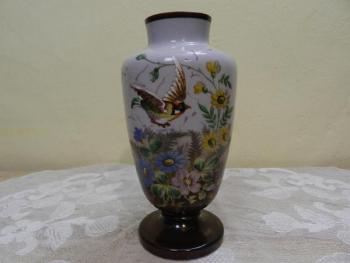 Ručně malovaná váza s ptáčkem